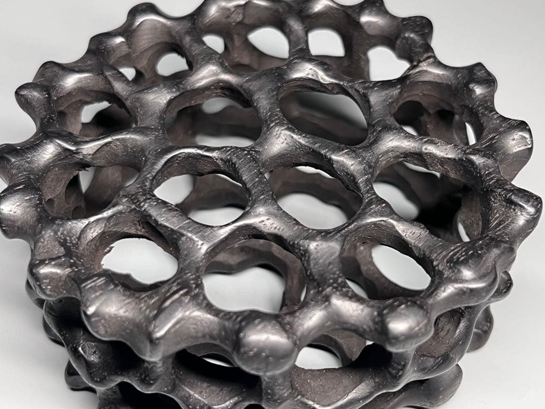 唐木　花台　透かし彫り　花瓶台　細工彫