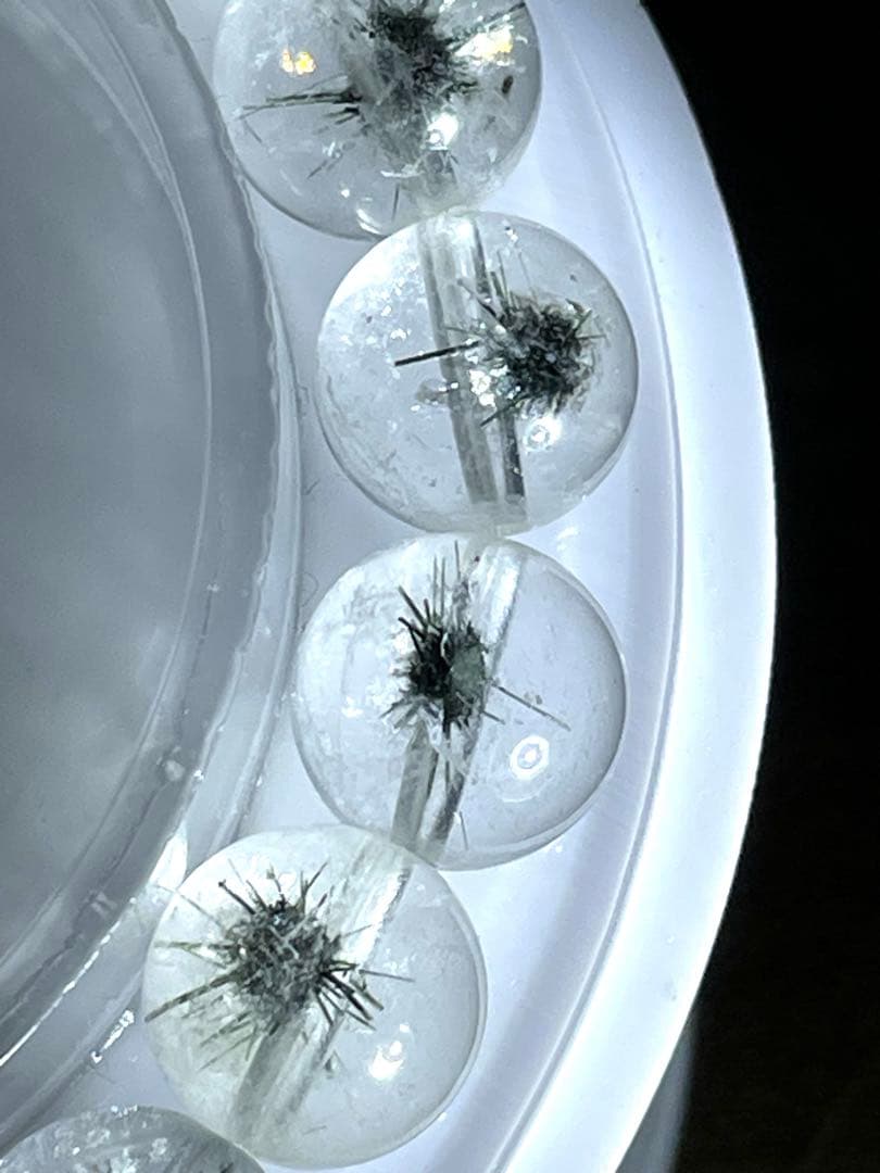 【新入荷】ホーランダイトインクォーツブレス高品質　9.7㎜希少（新品未使用）幸運