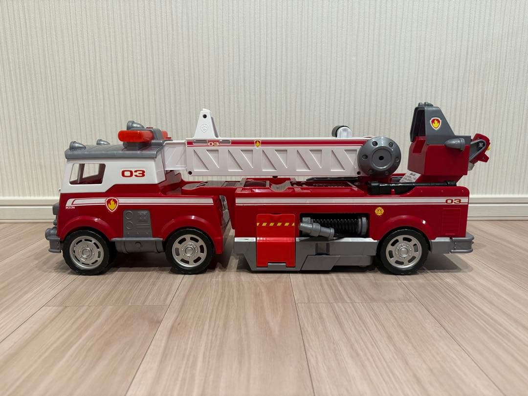 パウ・パトロール　マーシャル　アルティメット　DXレスキュービークル