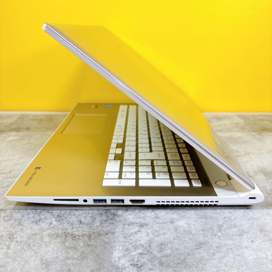 ⅰ5＆新品SSDで快適✨フルHD ブルーレイ カメラ付き 薄型Windows11