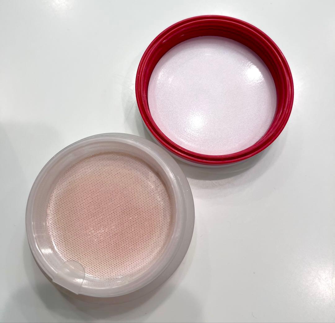 【2点】SHISEIDO エッセンス スキングロウ ファンデーション&パウダー