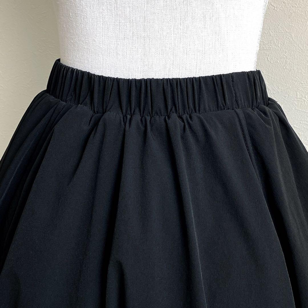 新品未使用OZZ ONESTEリバーシブルボリュームスカート　レース　フリル　黒