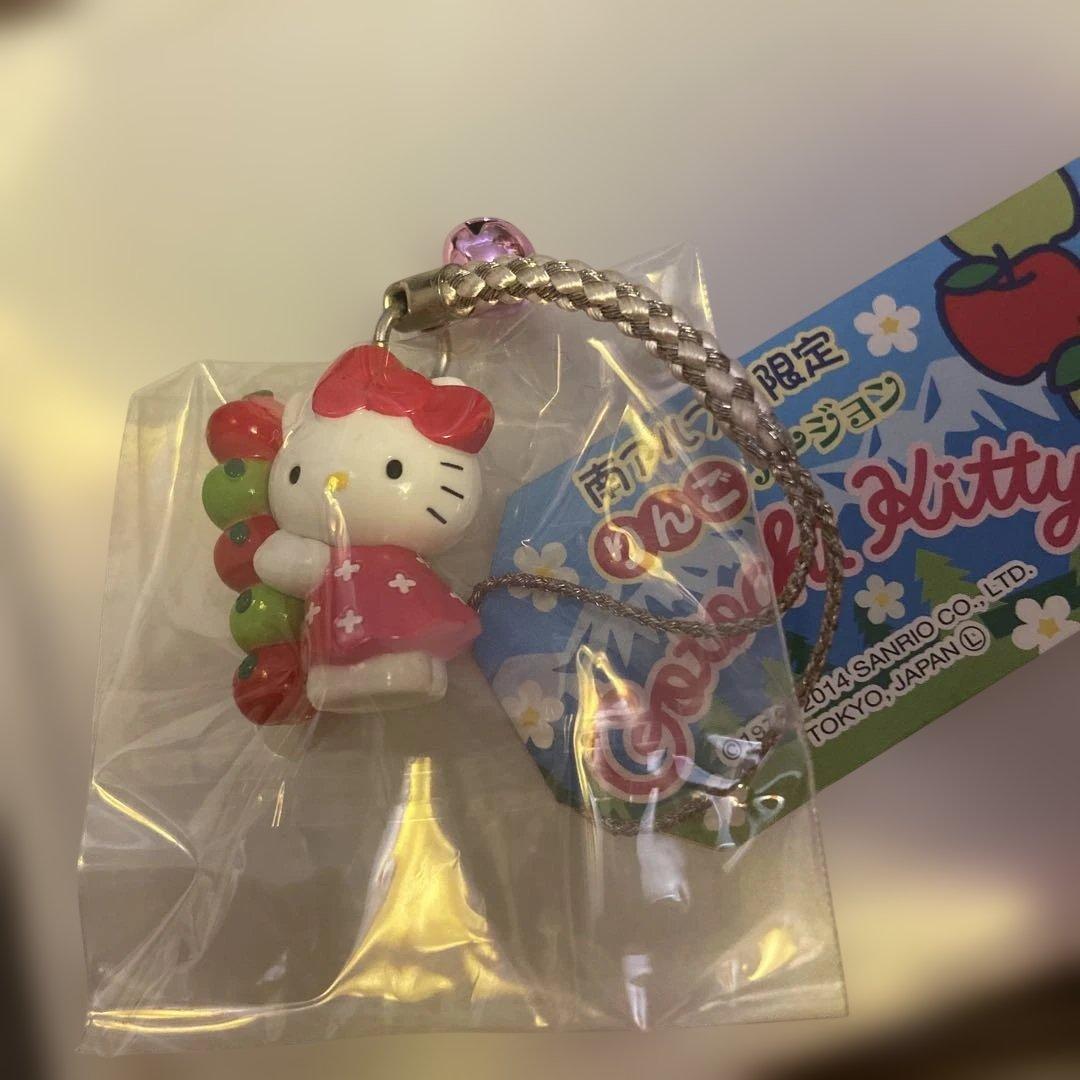 ご当地ハローキティ リンゴバージョン ストラップ　 南アルプス限定