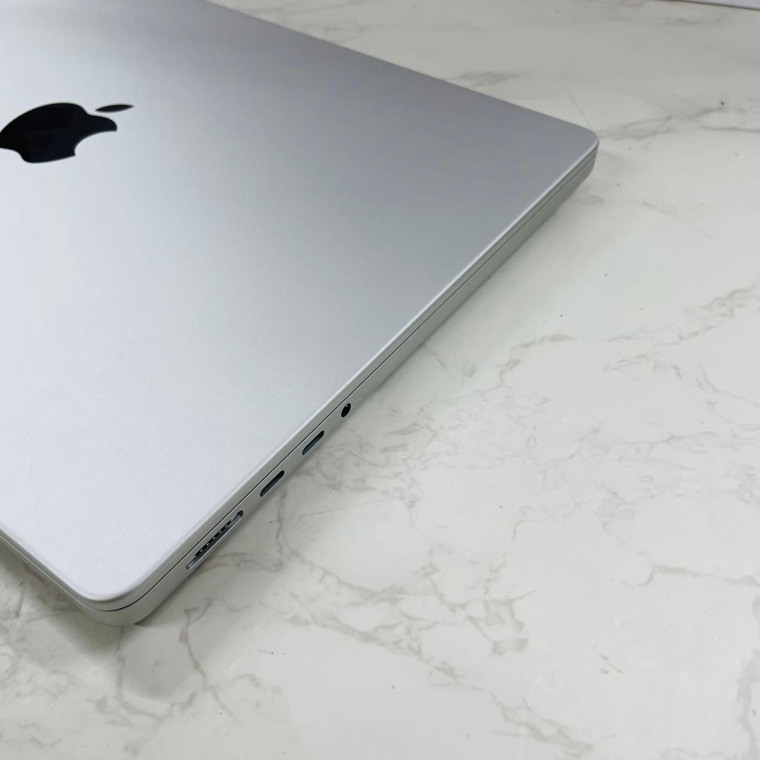 MacBook Pro 2023 M2 Pro 14インチ 16GB 512GB