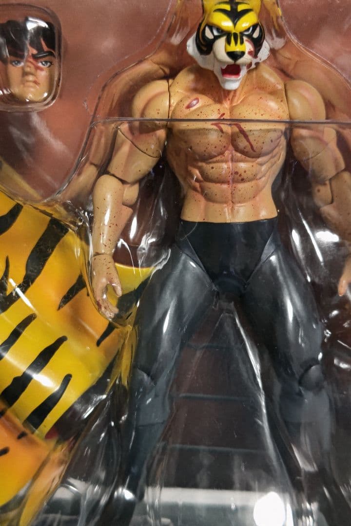 海洋堂　タイガーマスクDX　血しぶき　バイオレンス　アクション　フィギュア