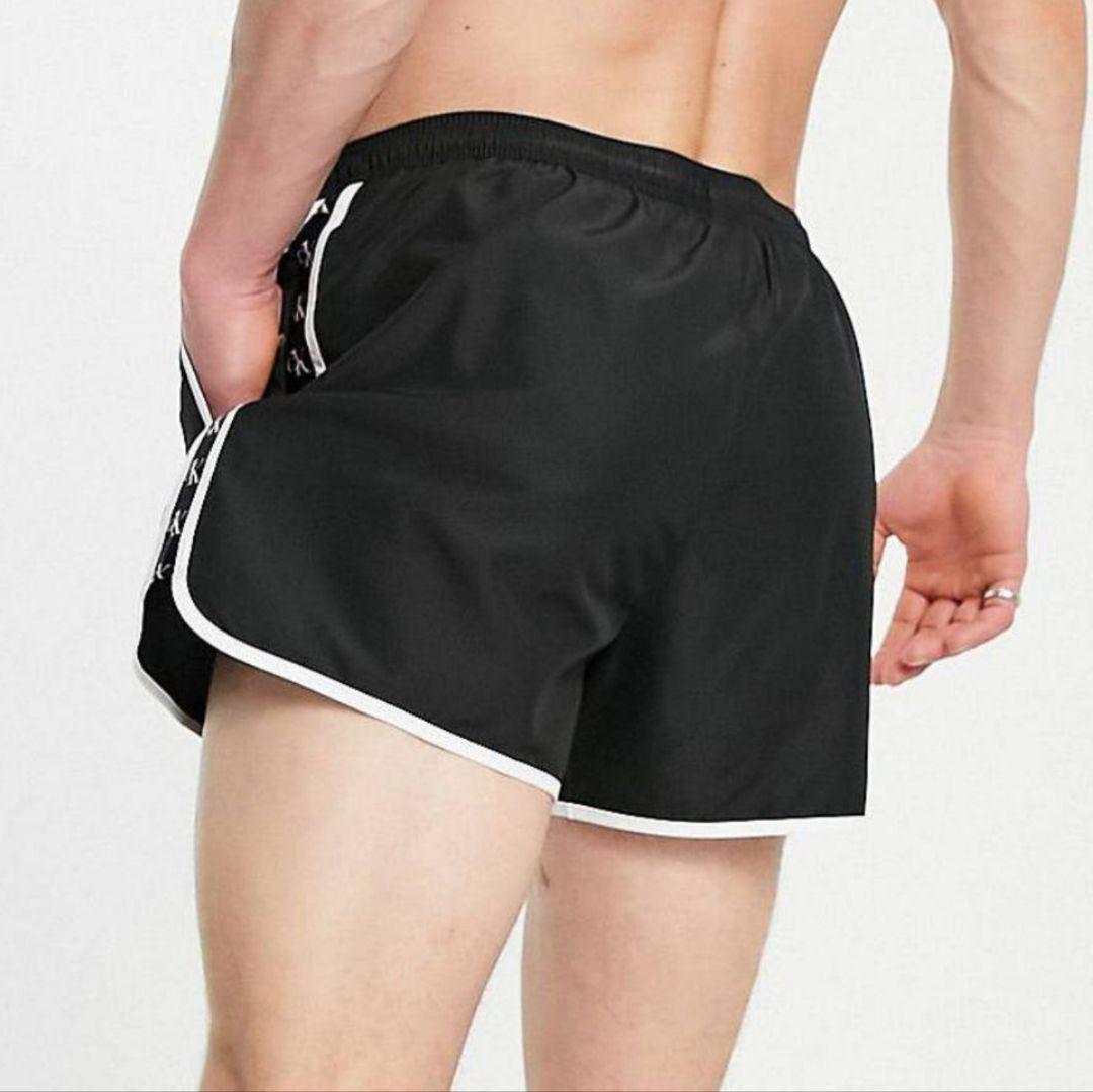 海外限定　新品未使用品   ショーツ　海パン