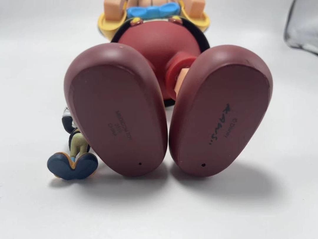KAWS カウズ PINOCCHIO & JIMINY CRICKET