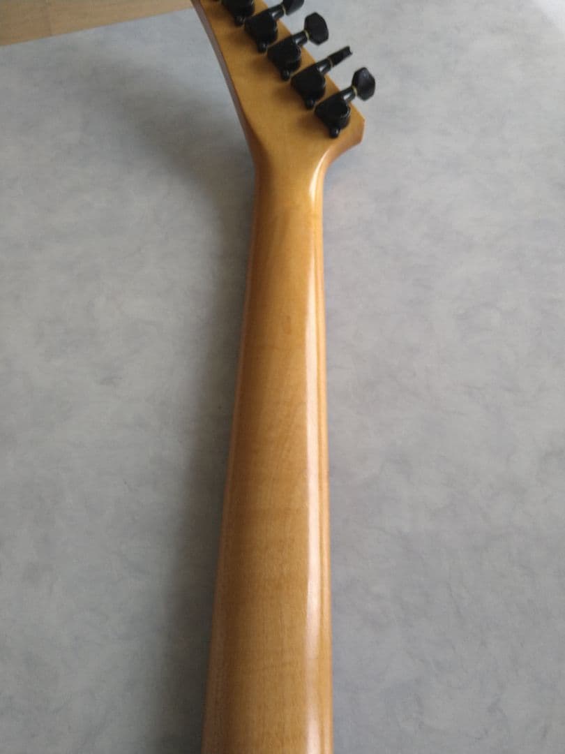 JACKSON/CHARVEL アンプ内蔵ギター