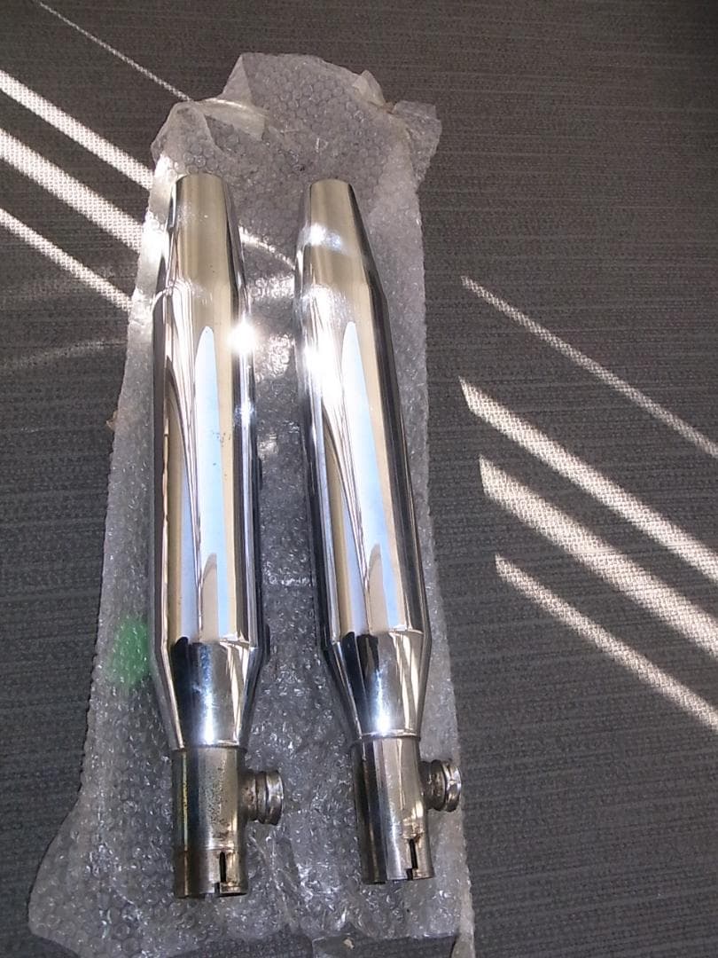 ハーレースポーツスター04～13純正北米マフラーパインバレー12mmパンチアウト