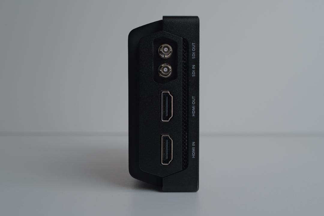 ビデオカメラ Blackmagic Video Assist 5 12G HDR