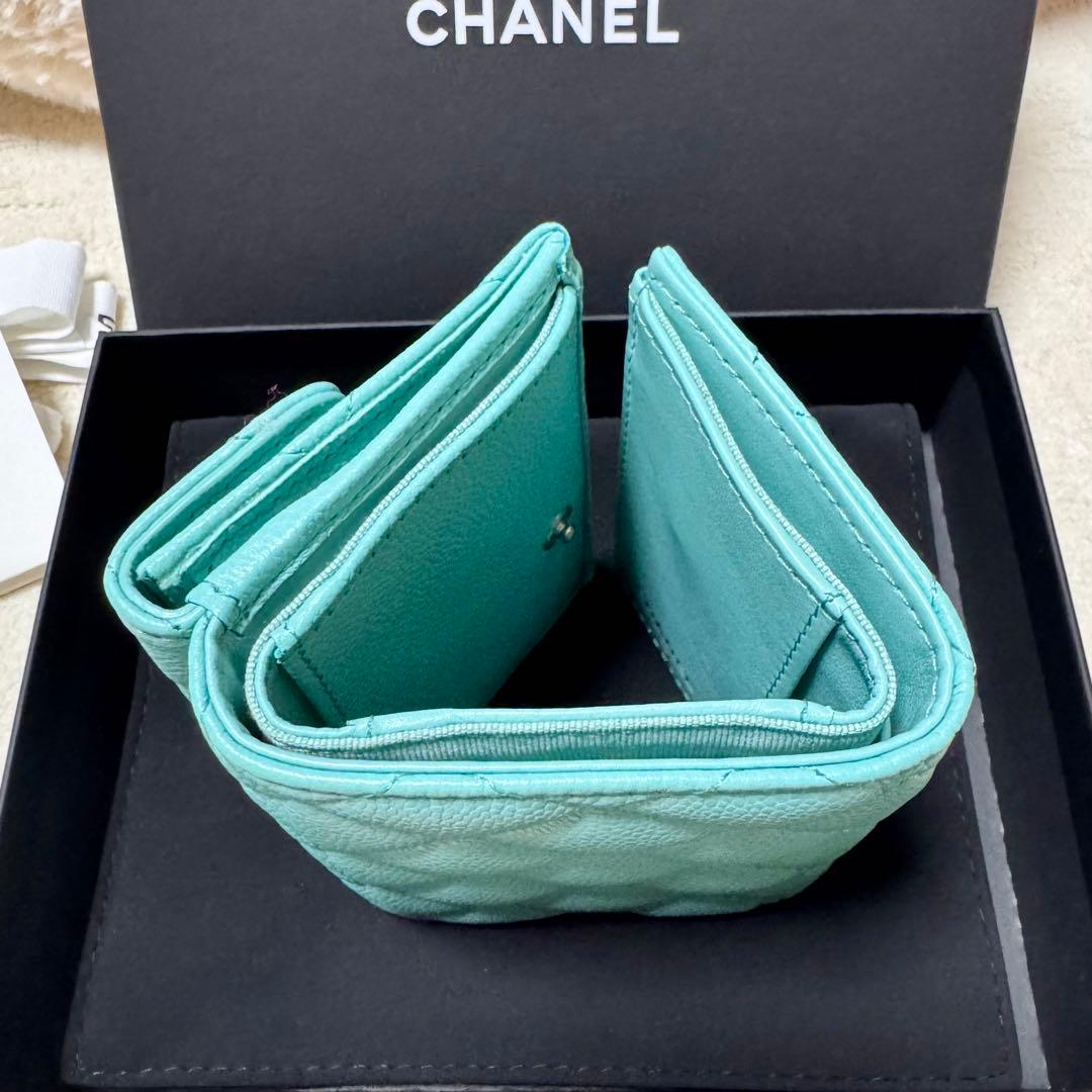 CHANEL シャネル 三つ折り ミニ財布 キャビアスキン ティファニー 水色