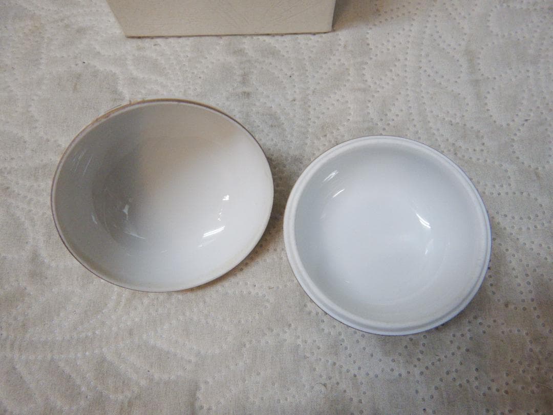 Herend ヘレンド　陶器 置物 花飾り　小物入れ