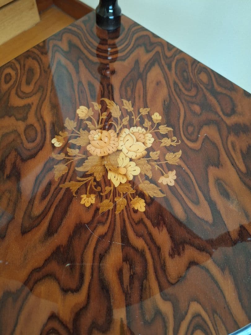 アンティーク調　イタリア製　象嵌コーナーテーブル