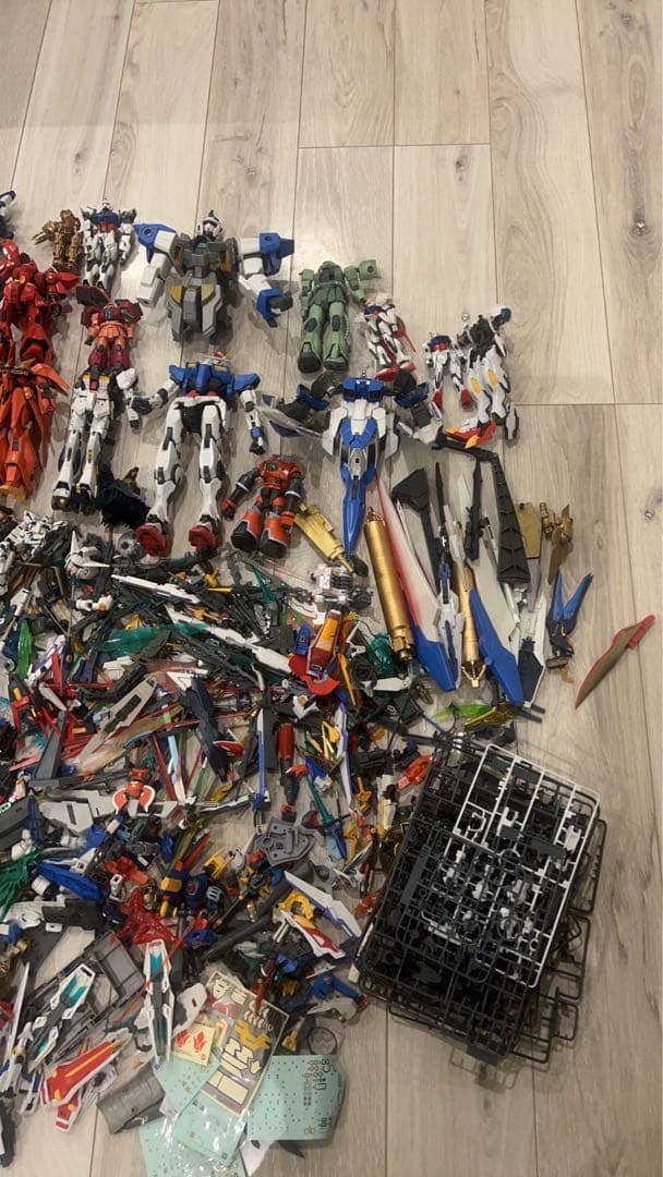 ガンダム　ガンプラジャンク