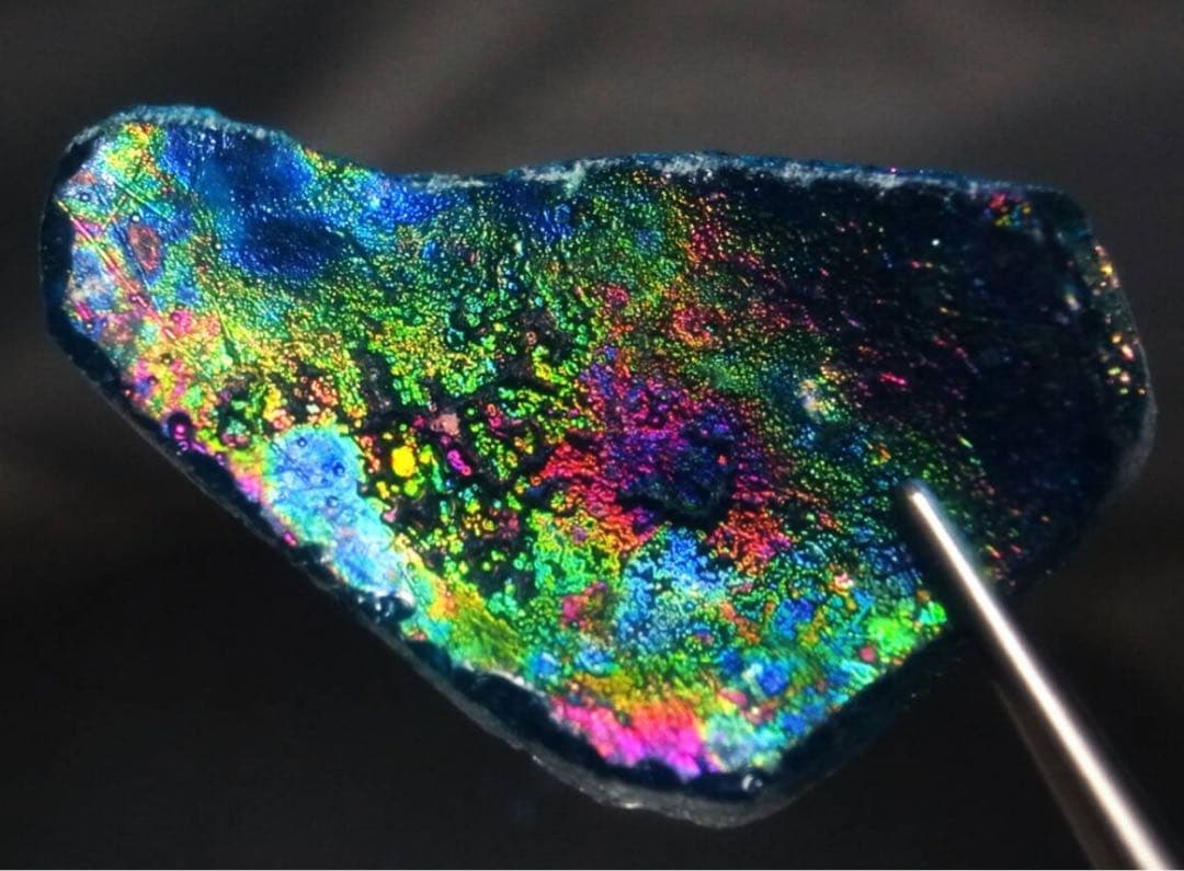 18.06ct 新品・2000年の時を超えた神秘・銀化が綺麗な天然ローマングラス