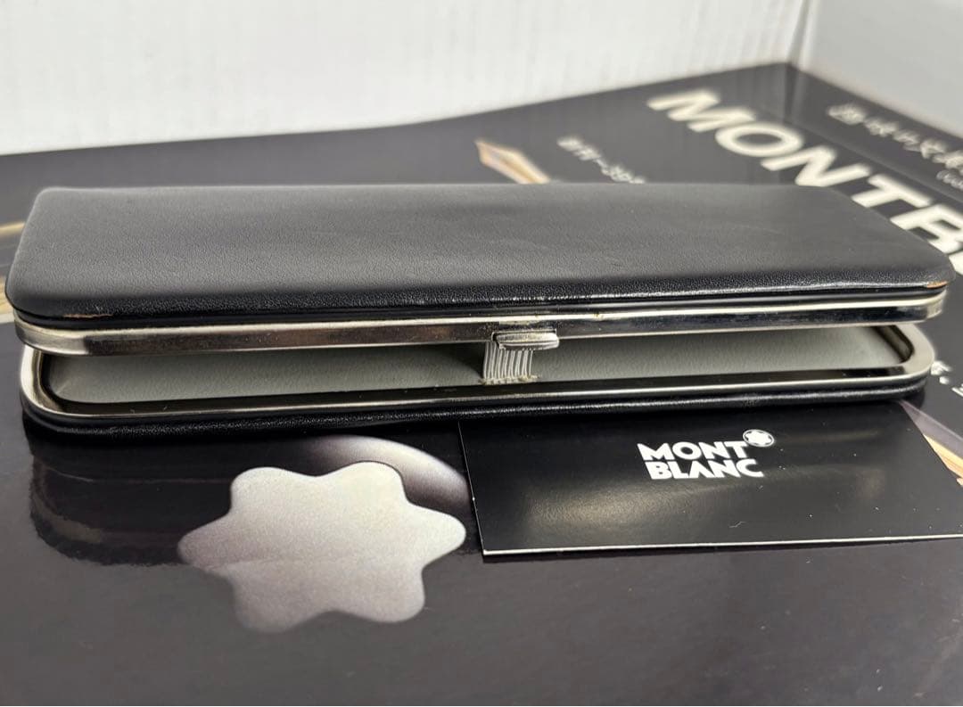⭐️レアで貴重なかなり稀少なヴィンテージCLASSICペンポーチ3本差⭐️モンブラン