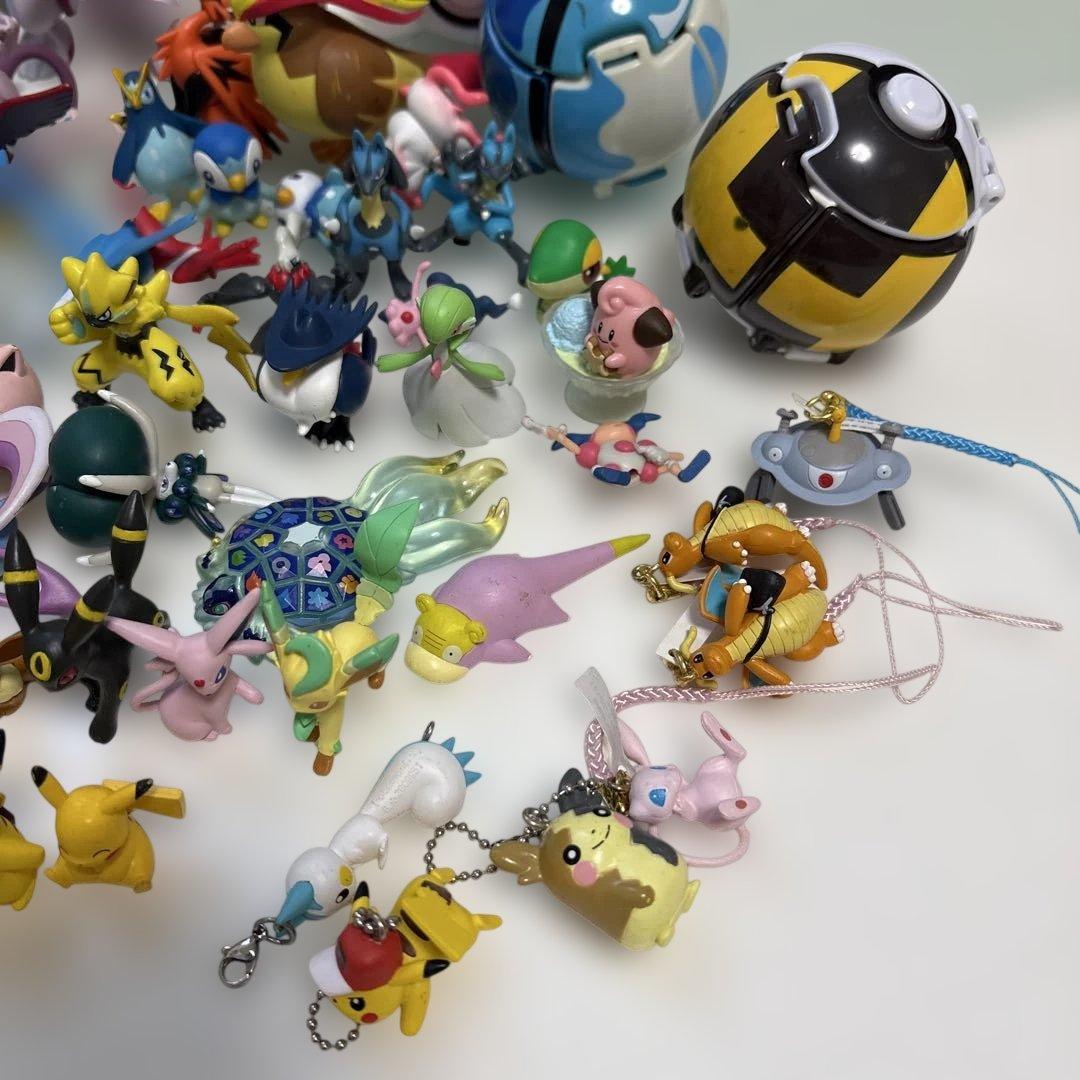 ポケットモンスター　フィギュアなど