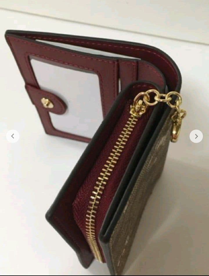 新品未使用コーチ二つ折り財布キャット猫ブラウンレディースメンズ送料無料即日発送