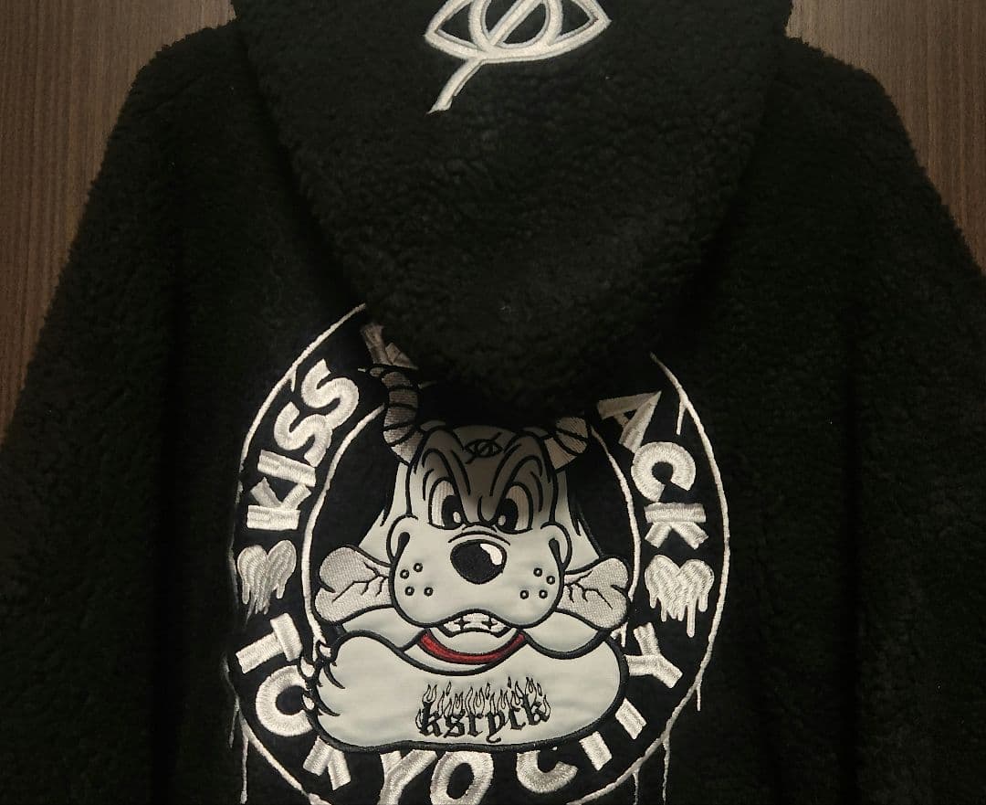 定価1万8000円 ガルフィー GALFY × KRY コラボ ボア パーカー