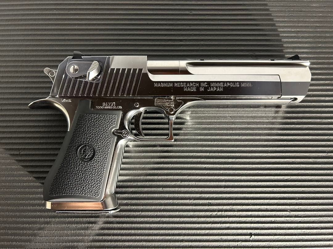 東京マルイ デザートイーグル.50AE クロームステンレス　ガスブローバックガン