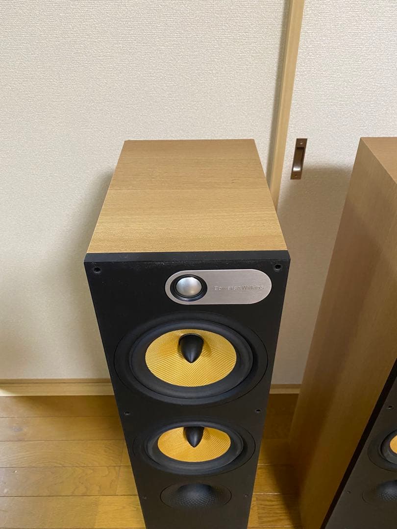Bowers & Wilkins 684 スピーカー