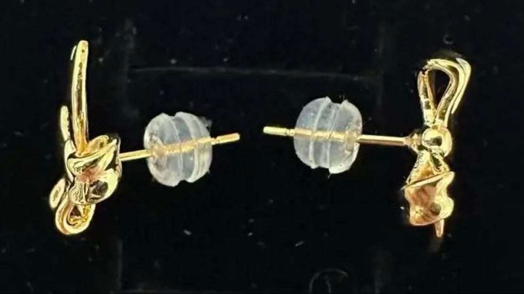 ピアス リボンピアス 18金 AU750 新品未使用