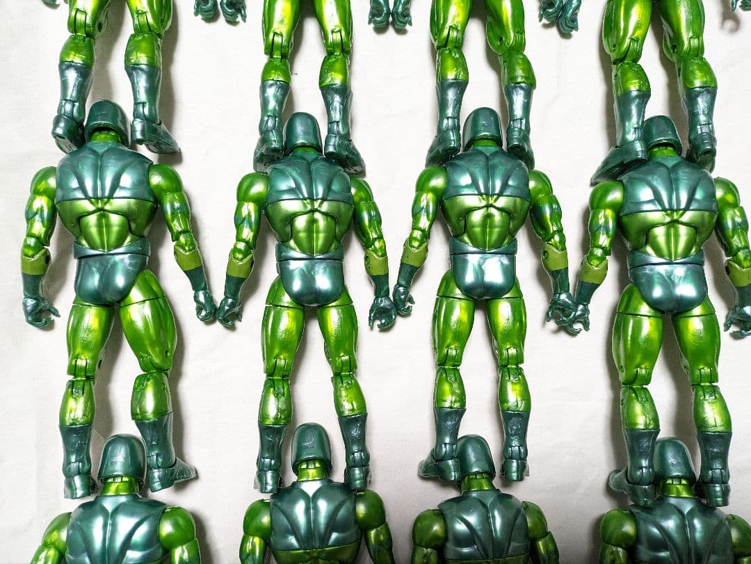 マーベルレジェンド・ヴォールトガーズマン12体セット