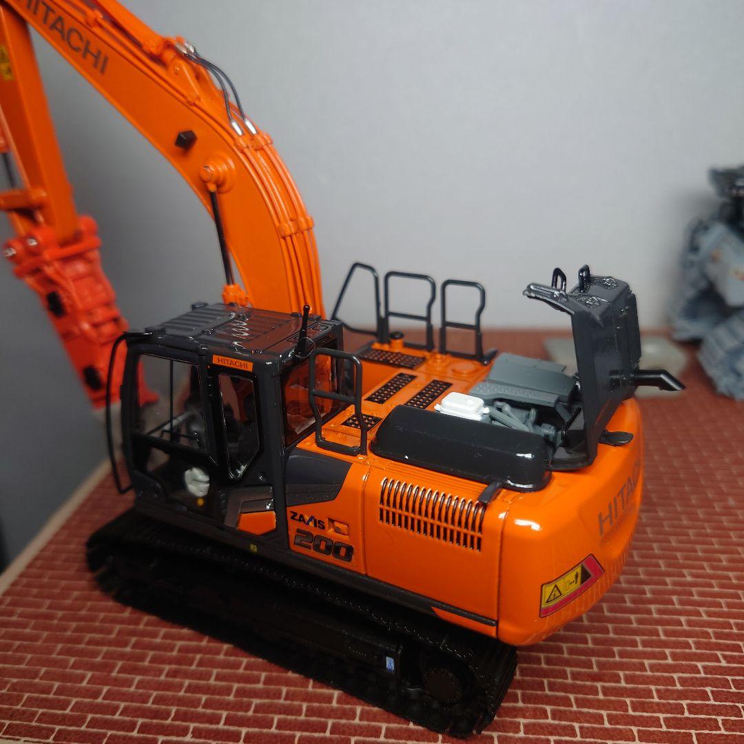 HITACHI ZAXIS200-7&NPKブレーカー+おまけ付き 1/50