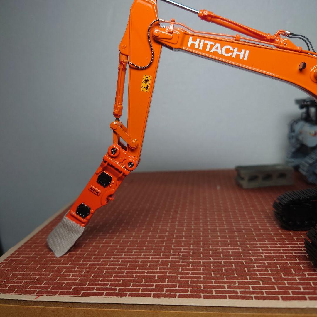 HITACHI ZAXIS200-7&NPKブレーカー+おまけ付き 1/50