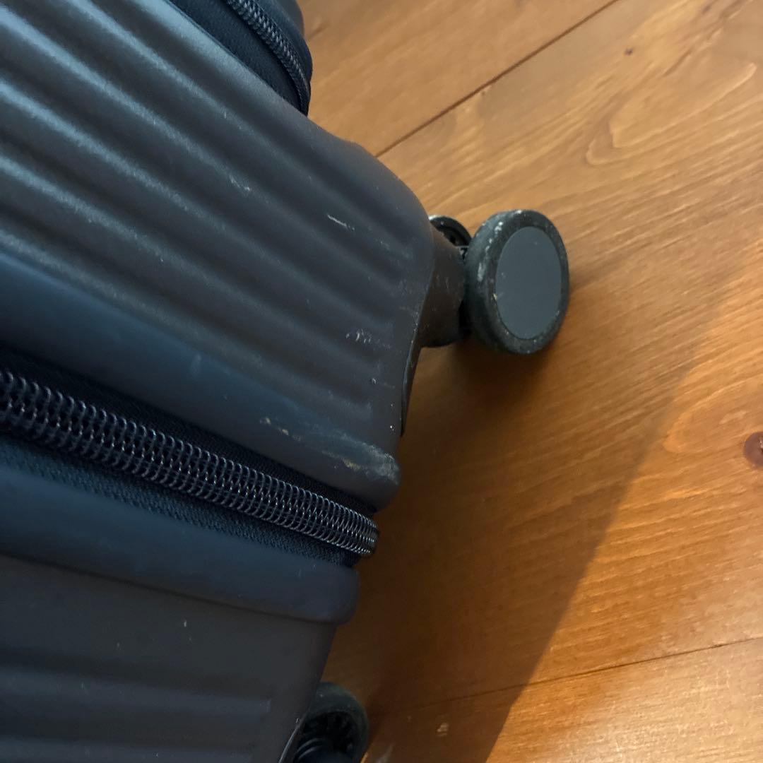 イノベーター スーツケース フロントオープン33L 色ディープシー