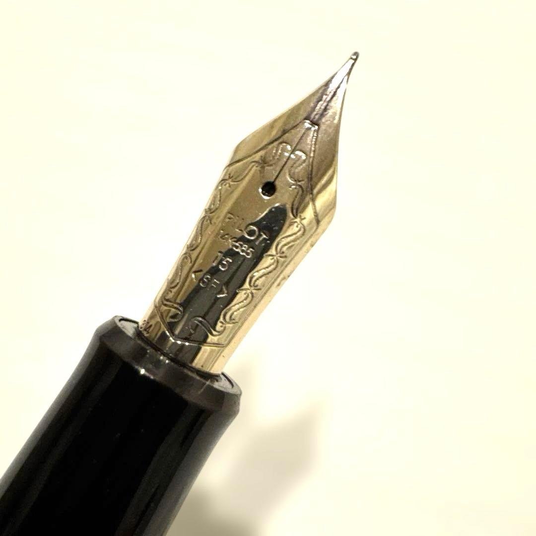 パイロット　万年筆　PILOT CUSTOM 743 SF