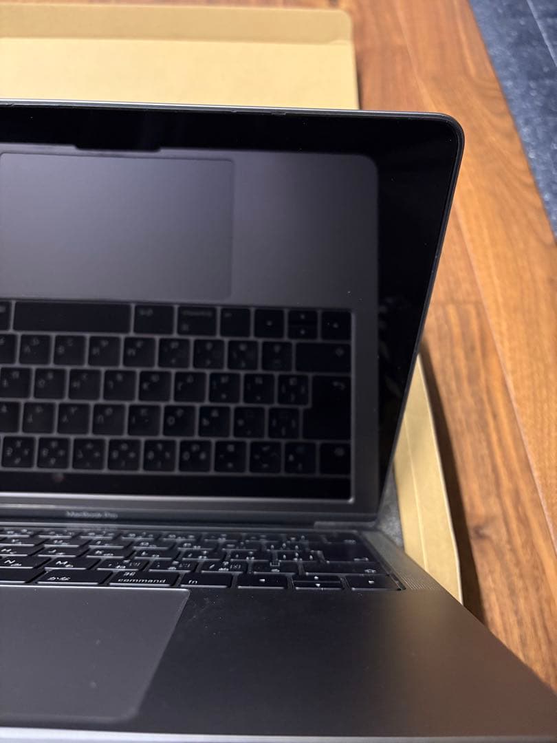 MacBook Pro 13インチ 2017 i5 8GB 256GB
