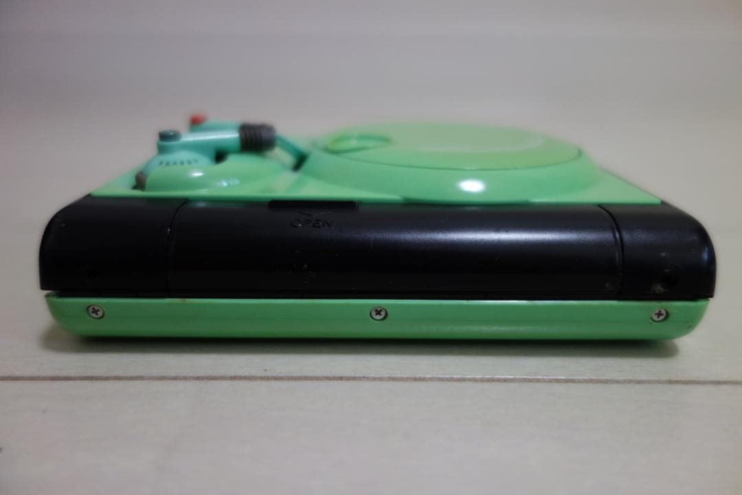 希少品 ウォークマン WM-51 (SONY ソニー) グリーン Walkman