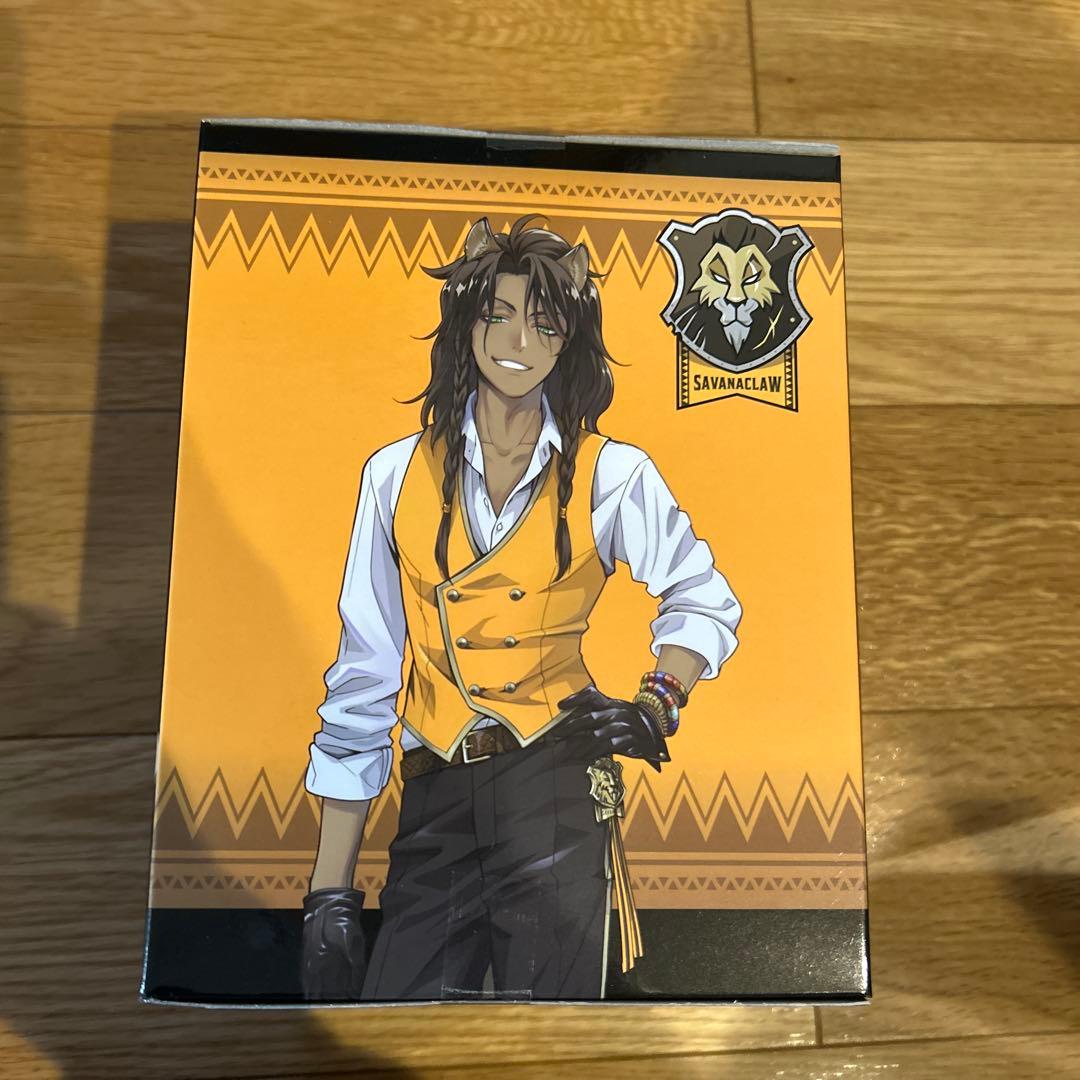 ツイステ マレウス・ドラコニア レオナ・キングスカラー フィギュア 未開封