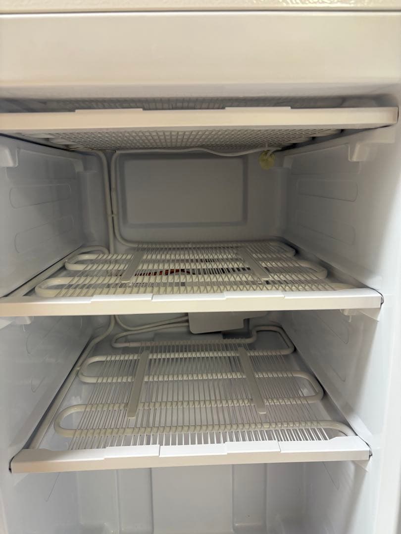 ALLEGIA アレジア 61L 家庭用冷凍庫 右開き 2021年製