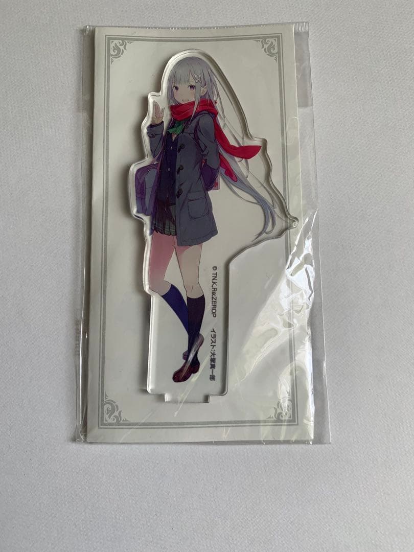 Re:ゼロから始める異世界生活 アクリルスタンド　エミリア