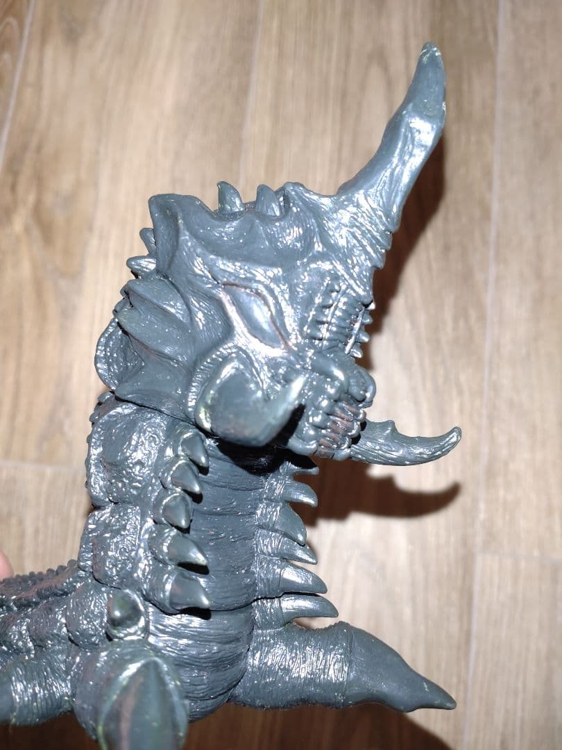 旧ムービーモンスターシリーズ　バトラ幼虫　黒　未塗装　テストショット？