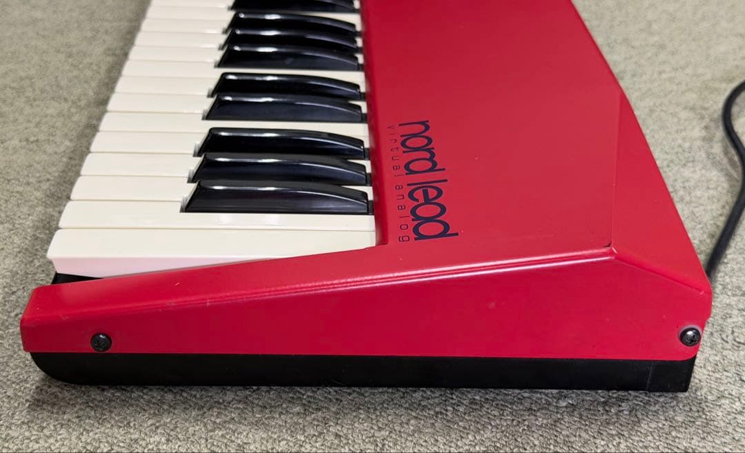 Nord Lead シンセサイザー / バーチャルアナログキーボード
