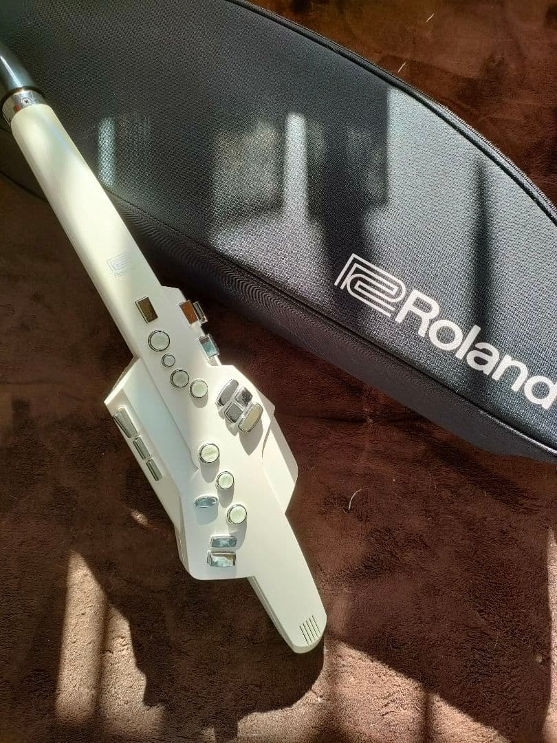 【稼動品】Roland Aerophone AE-10電子サックス エアロフォン