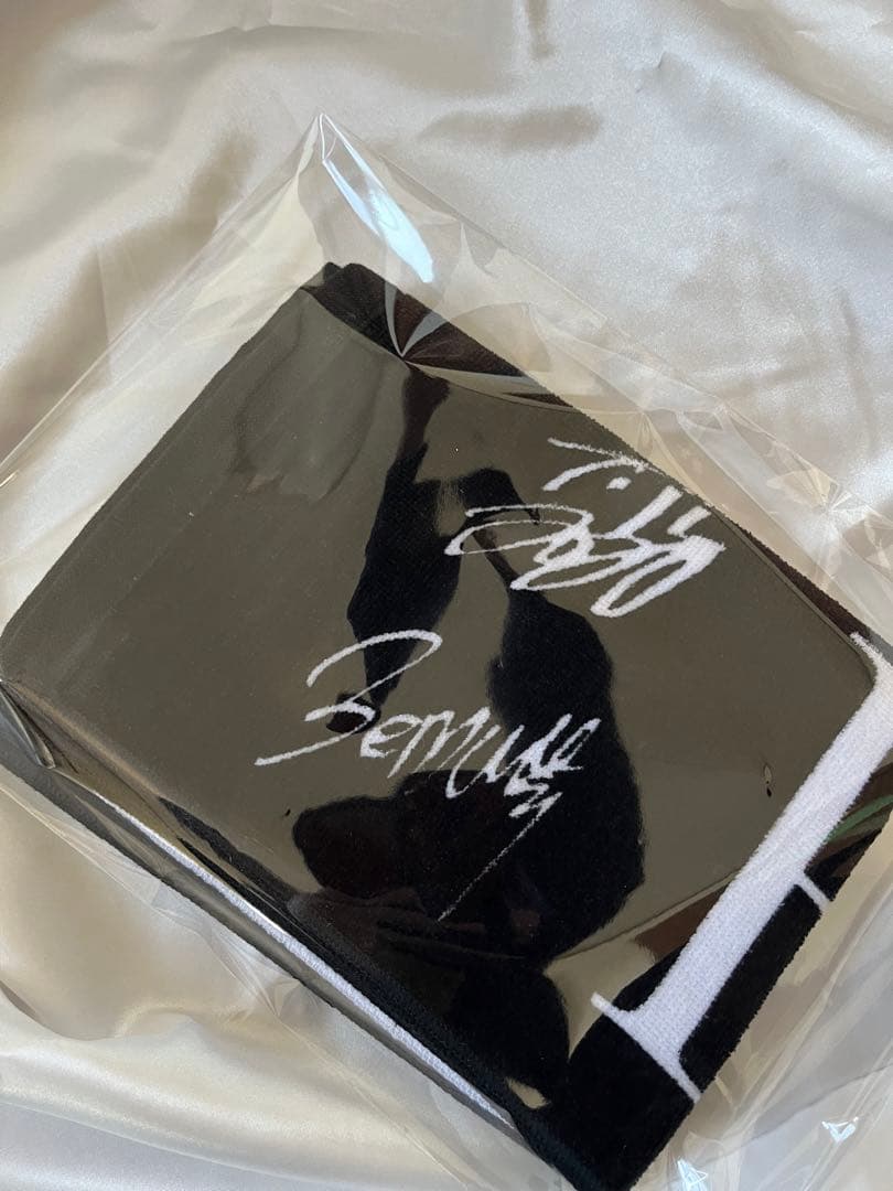 BAD HOP 解散タオル