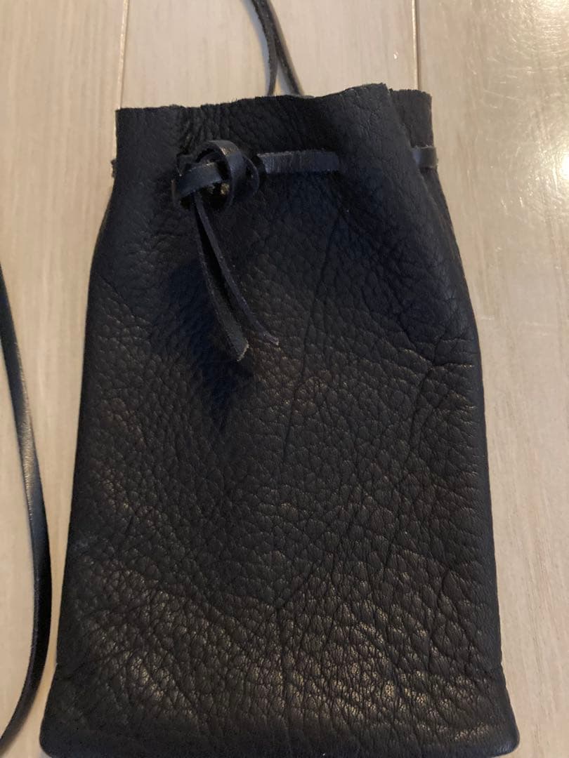 cokia ブラックレザー巾着型ショルダーバッグ