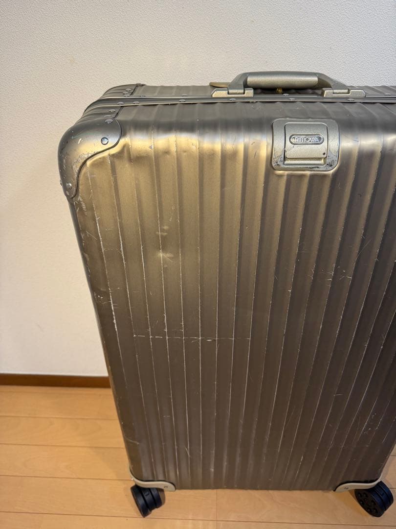 【全車輪交換済】　リモワRIMOWA TOPAS TITANIUM 98L