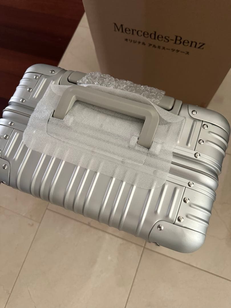 Mercedes-Benz キャリーケース　32L