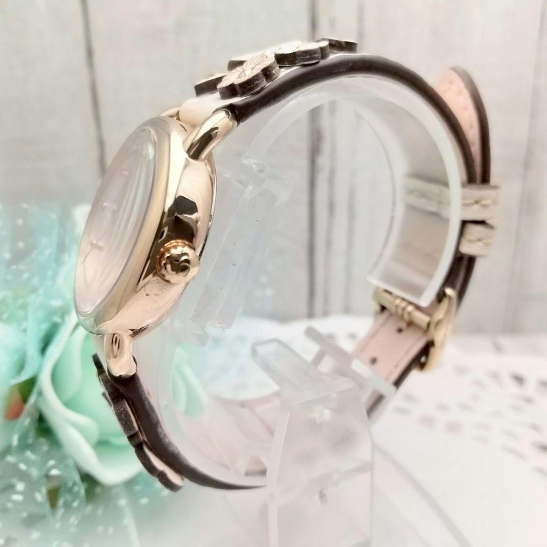 稼働品 箱付き 美品 コーチ 腕時計 レディース フラワーデザイン 馬車ロゴ