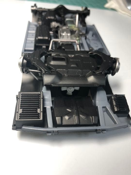 アオシマ　デリカ　スターワゴン　1/24 製作中　下回り