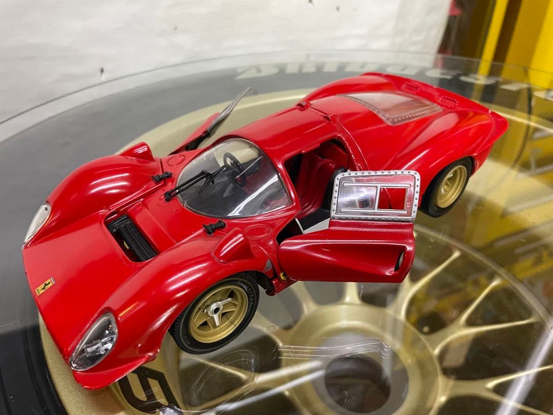 フェラーリ　330P4