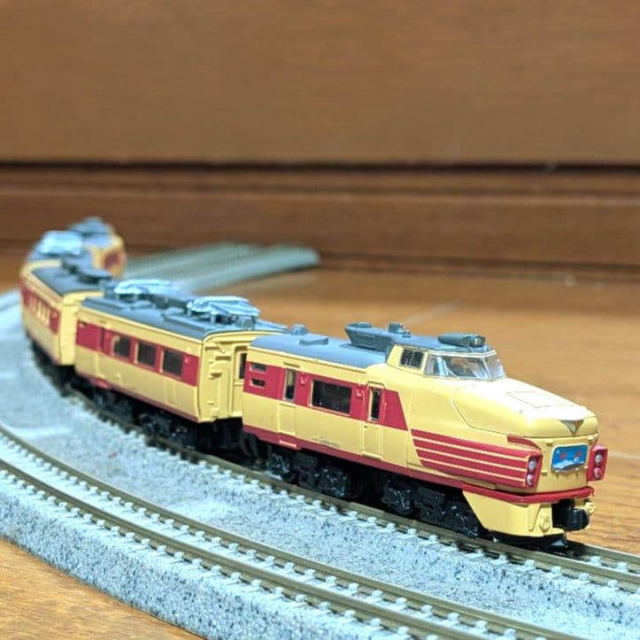 Bトレイン『特急車両5両+6両 動力ユニット3、走行台車6両』