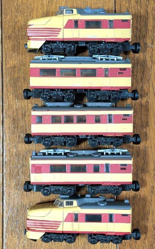 Bトレイン『特急車両5両+6両 動力ユニット3、走行台車6両』