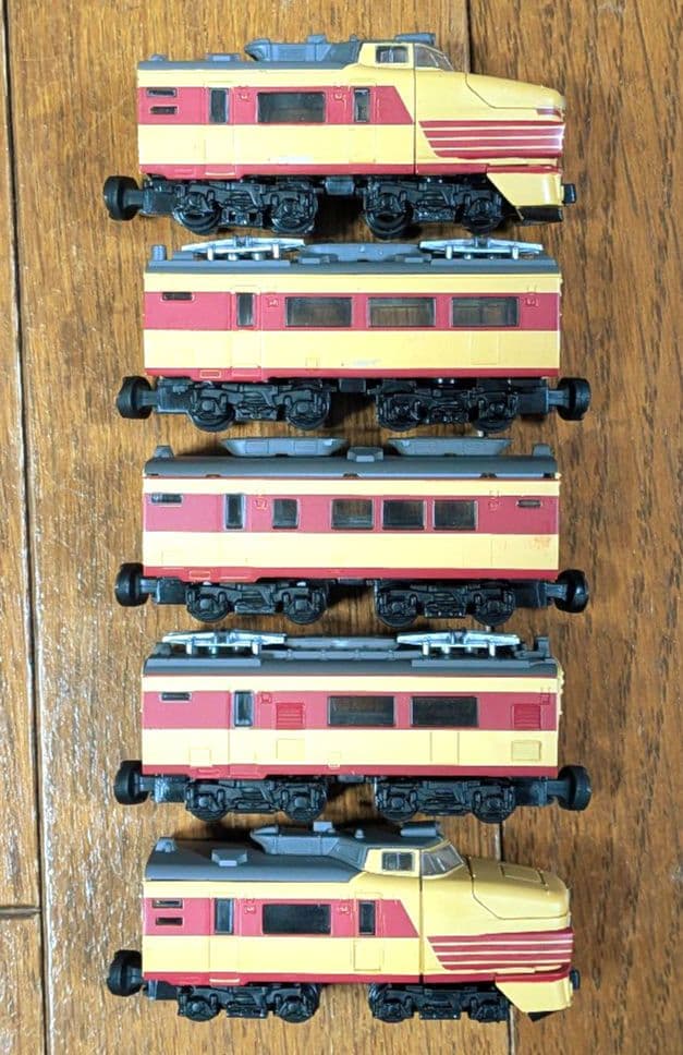 Bトレイン『特急車両5両+6両 動力ユニット3、走行台車6両』