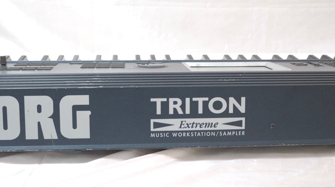 KORG シンセサイザー TRITON Extreme 76鍵